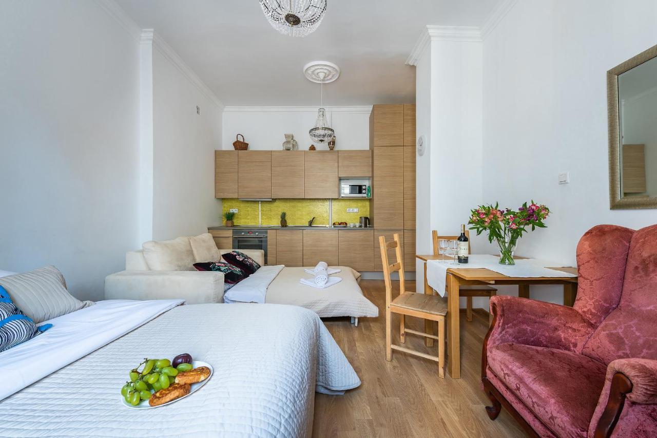 Miodowa Street P&O Serviced Apartments Varsó Kültér fotó