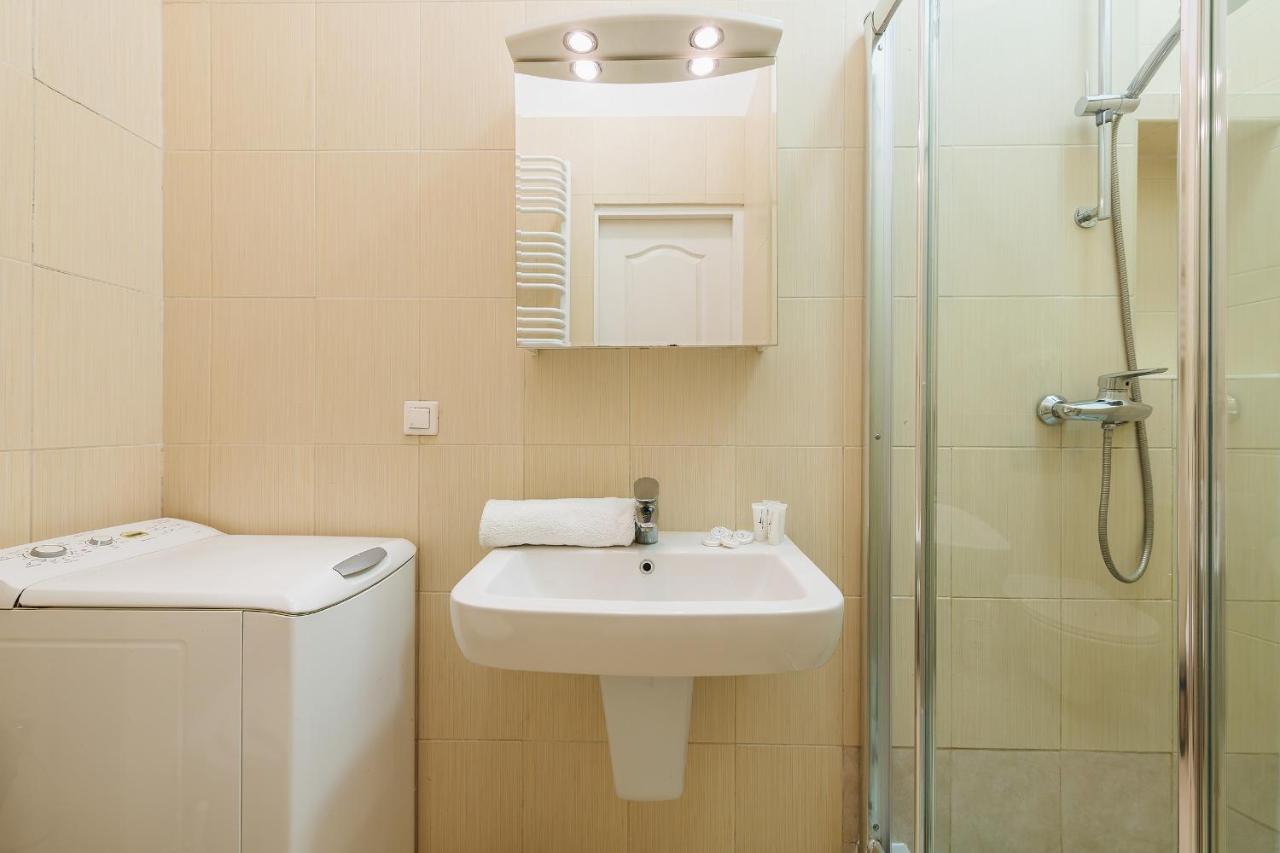 Miodowa Street P&O Serviced Apartments Varsó Kültér fotó